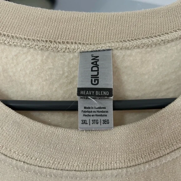 Cool moms club cream sweatshirt - Picture 3 of 3